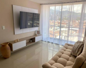 Apartamento con balcon cerca al CC Plaza Arrayanes Excelente vista RentalsOP AN04
